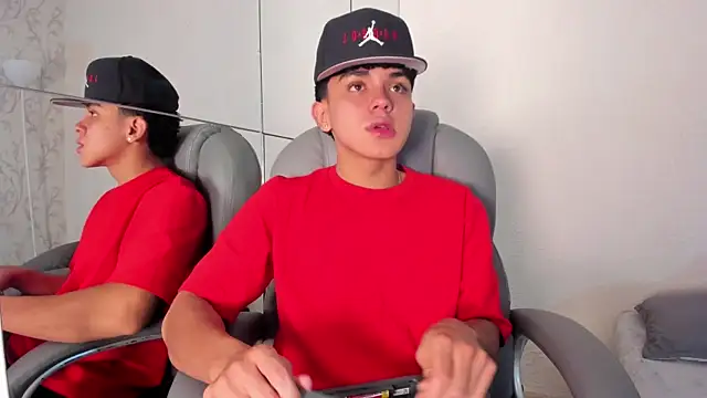  TaylorBlack online show from March 31, 2026, 11:32 am