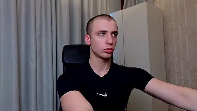 KellenWest online show from April 6, 2026, 4:32 am