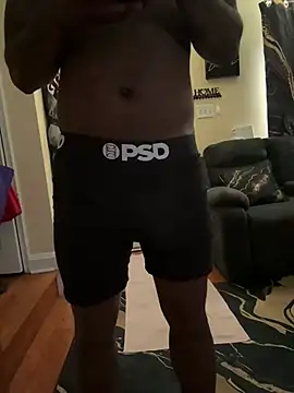 daddydarkskindikk online show from June 3, 2026, 1:14 pm