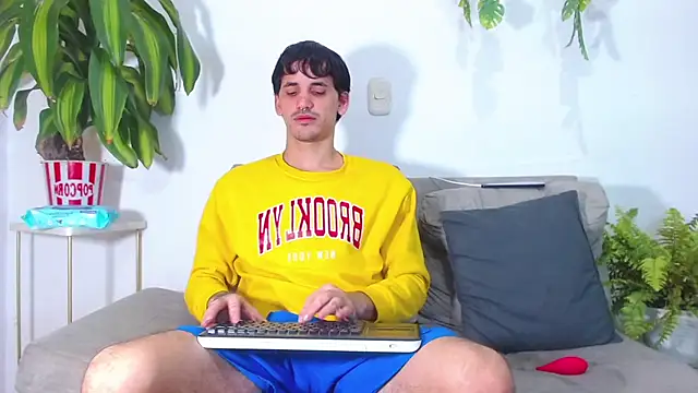 boy Dirty X online show from June 7, 2026, 5:33 am