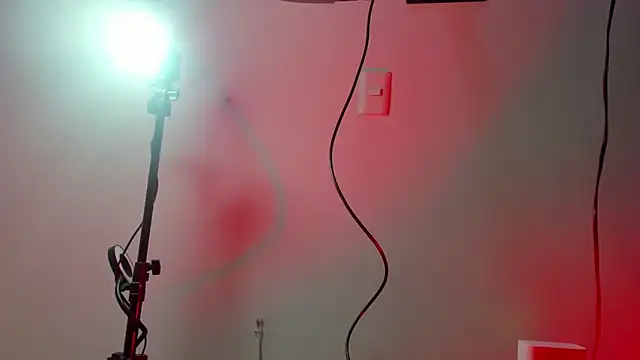 cirosky elchicopolla online show from February 4, 2026, 3:12 am