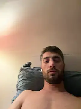 Snapshot of Josedmrx chatting on February 12, 2026, 9:43 pm Josedmrx online show from February 12, 2026, 9:43 pm