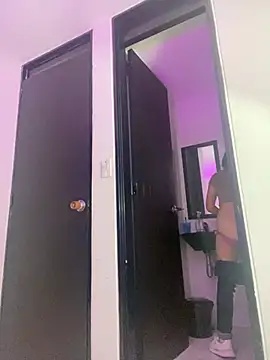 DULCEMARIA EF online show from January 9, 2026, 3:53 am