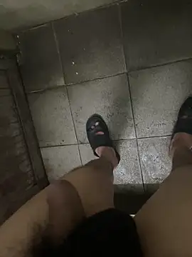 Snapshot of Anhyeuem1950 chatting on February 5, 2026, 6:56 pm Anhyeuem1950 online show from February 5, 2026, 6:56 pm