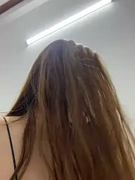 Sophia69-sweet online show from March 29, 2026, 2:39 pm