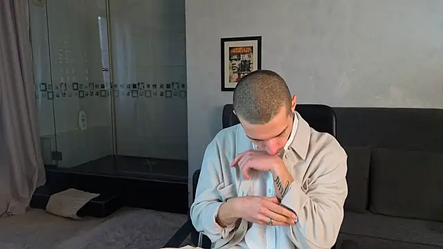 KaydenDrew online show from April 15, 2026, 4:19 am