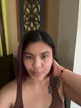 Aljycatx online show from May 26, 2026, 4:52 am