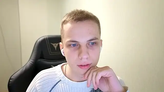 Snapshot of Markooaa chatting on March 25, 2026, 6:58 pm Markooaa online show from March 25, 2026, 6:58 pm