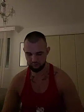 LunaFoxTip online show from February 12, 2026, 7:20 pm