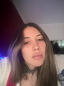 saphirafox online show from February 11, 2026, 4:01 pm