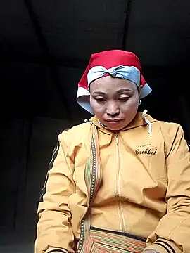 Maikha08 online show from February 12, 2026, 8:42 am