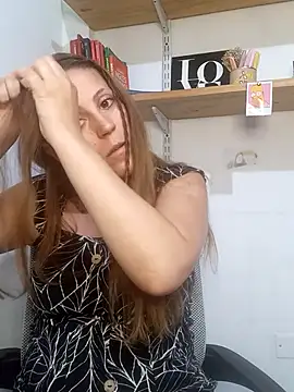 SofiEsteves online show from February 2, 2026, 4:17 pm