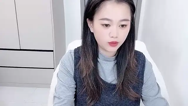 Amireux-8 online show from February 9, 2026, 4:27 am