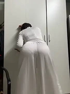 bi biii online show from April 2, 2026, 1:47 am