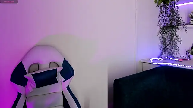 morgana white online show from April 18, 2026, 11:14 am