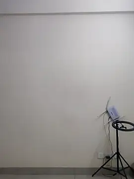 love bitessss online show from January 13, 2026, 3:50 pm