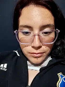 mara adiction online show from December 17, 2025, 3:29 pm