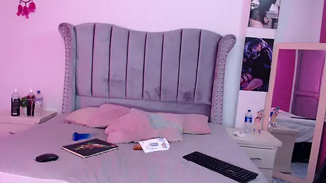 sexy abby01 online show from February 20, 2026, 8:53 pm