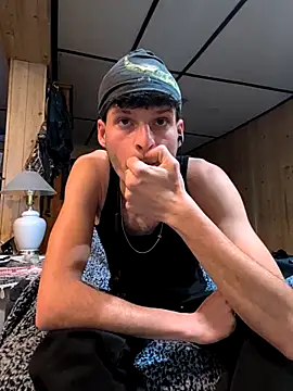 B8RHUNG online show from March 5, 2026, 2:07 am