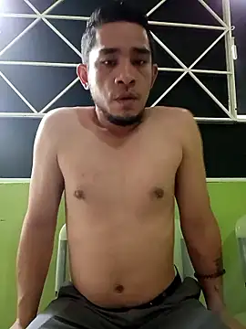 Snapshot of Gloryholeroom chatting on February 5, 2026, 9:19 pm Gloryholeroom online show from February 5, 2026, 9:19 pm