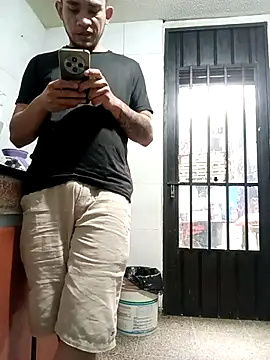 Snapshot of Gloryholeroom chatting on February 16, 2026, 3:08 pm Gloryholeroom online show from February 16, 2026, 3:08 pm