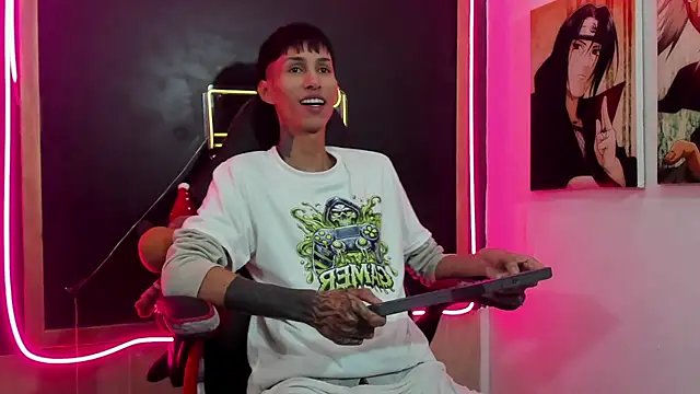 Daniel Deluc77 online show from December 18, 2025, 12:22 pm