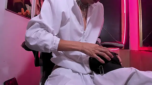 Daniel Deluc77 online show from December 23, 2025, 3:48 am