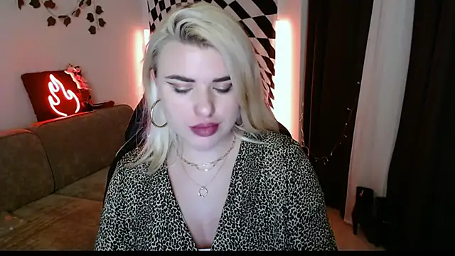 Ariana Saint online show from March 29, 2026, 8:53 pm