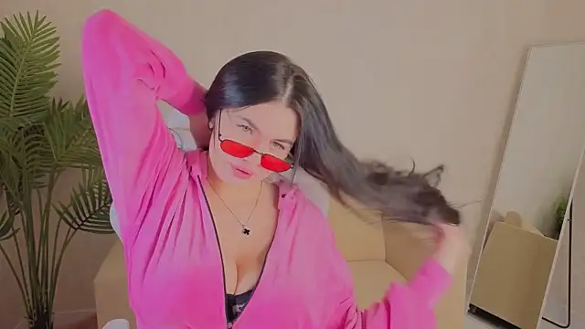 Snapshot of Mia_Evelyn chatting on January 11, 2026, 12:48 am Mia Evelyn online show from January 11, 2026, 12:48 am