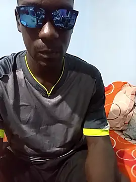 Snapshot of Inconitoj chatting on January 8, 2026, 9:39 pm Inconitoj online show from January 8, 2026, 9:39 pm