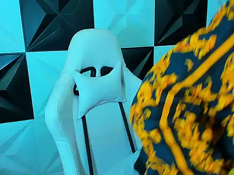 Snapshot of Boy_tatto77 chatting on December 20, 2025, 6:37 pm Boy tatto77 online show from December 20, 2025, 6:37 pm