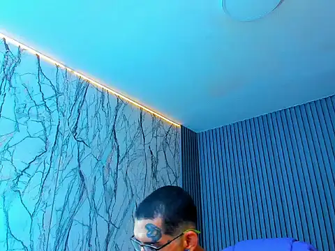 Boy tatto77 online show from April 12, 2026, 1:21 am