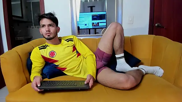 HarryFosster online show from April 4, 2026, 6:38 pm