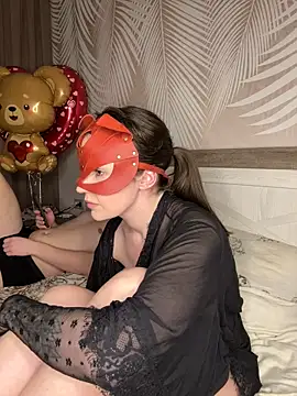 Snapshot of me_myhubby chatting on February 14, 2026, 1:35 am me myhubby online show from February 14, 2026, 1:35 am