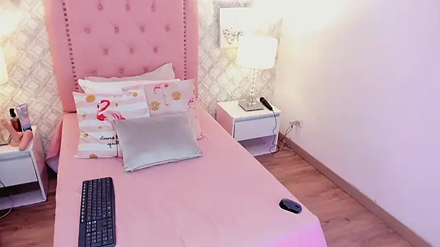 Snapshot of amber__ferrera chatting on February 3, 2026, 7:41 pm amber ferrera online show from February 3, 2026, 7:41 pm