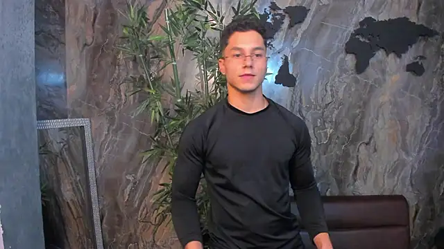 Snapshot of Noah_Clarkk chatting on February 20, 2026, 11:16 pm Noah Clarkk online show from February 20, 2026, 11:16 pm