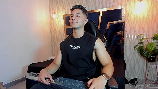 Noah Clarkk online show from March 28, 2026, 5:23 pm