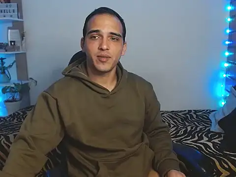 MaaX2330 online show from January 10, 2026, 6:20 pm