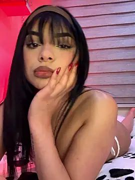 LARISSAEVANSS online show from January 14, 2026, 2:39 am