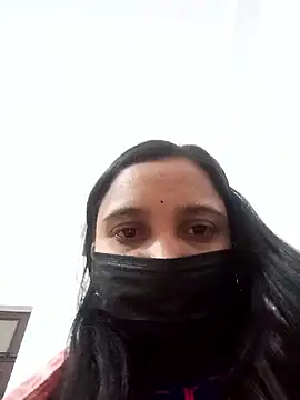 Snapshot of Miya_mona chatting on January 8, 2026, 4:20 pm Miya mona online show from January 8, 2026, 4:20 pm