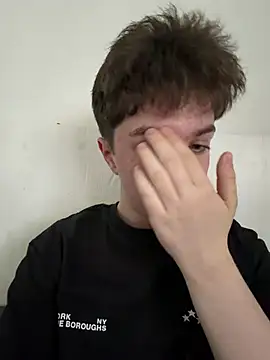 jaaydenx17 online show from April 29, 2026, 8:07 am