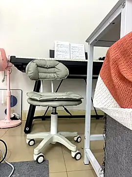 Kiss love520 online show from December 21, 2025, 6:53 am