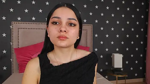 Snapshot of RaquellStar chatting on February 25, 2026, 5:17 am RaquellStar online show from February 25, 2026, 5:17 am