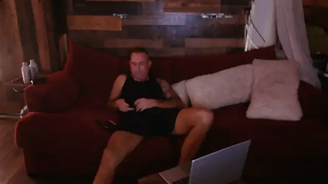 Snapshot of MISTERANDDEMI chatting on February 17, 2026, 2:08 am MISTERANDDEMI online show from February 17, 2026, 2:08 am