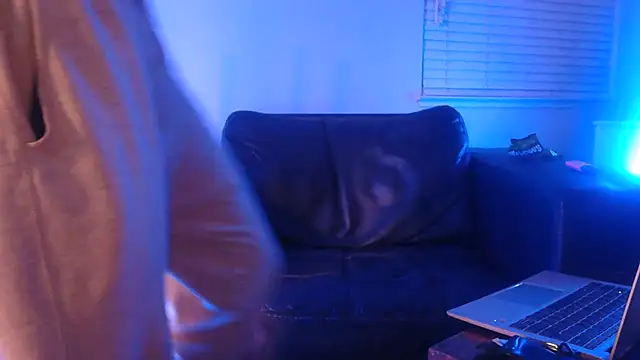 Snapshot of MISTERANDDEMI chatting on February 20, 2026, 6:59 am MISTERANDDEMI online show from February 20, 2026, 6:59 am