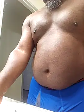 ceedevon13 online show from April 8, 2026, 1:44 pm