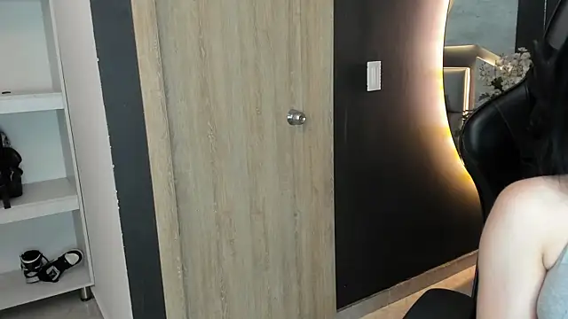 VenomDoll  online show from January 14, 2026, 7:41 pm