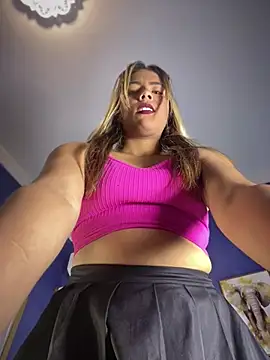 Snapshot of MiaSizzle chatting on February 18, 2026, 7:54 pm MiaSizzle online show from February 18, 2026, 7:54 pm