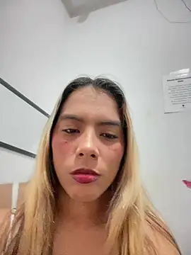 Snapshot of MiaSizzle chatting on February 28, 2026, 8:10 pm MiaSizzle online show from February 28, 2026, 8:10 pm