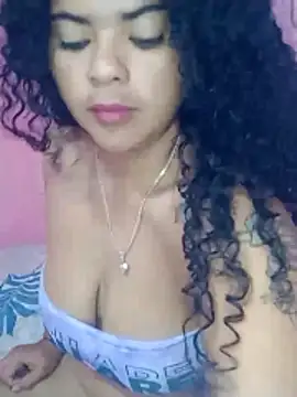 Snapshot of Fresa235 chatting on January 8, 2026, 4:37 am Fresa235 online show from January 8, 2026, 4:37 am